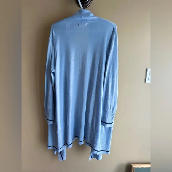 ✌️4 for $20✌️ Baby blue long cardigan - Picture 2 of 10